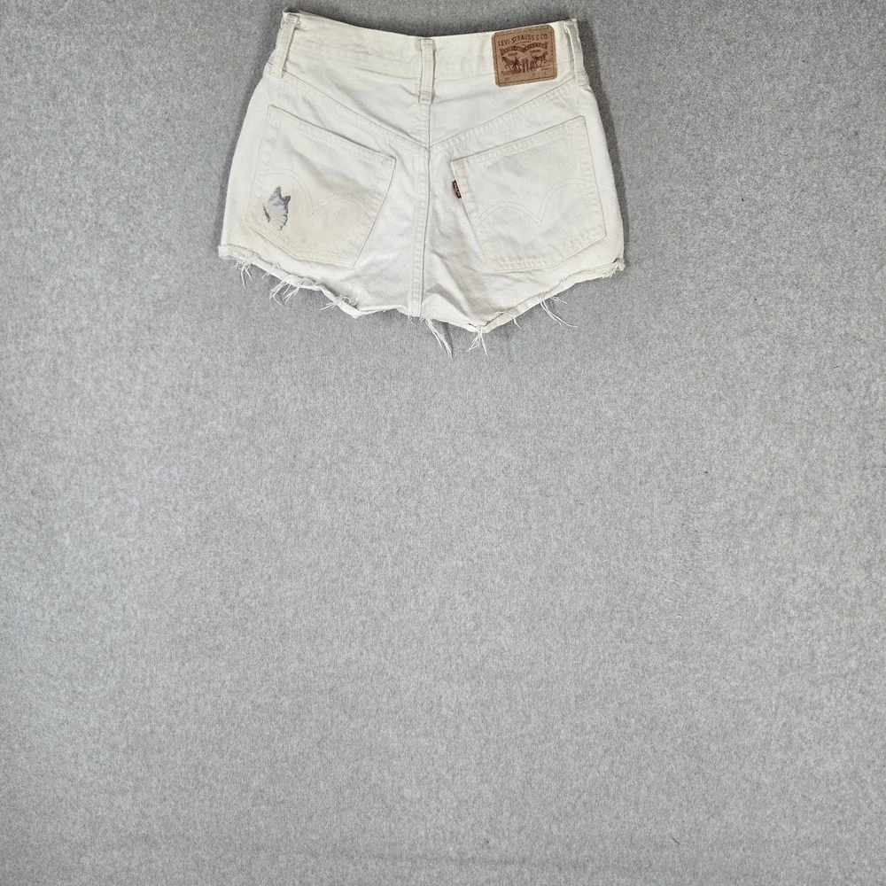 Levi's Women Shorts 26 White Denim Embroidered Shorts Graphic Cut Off